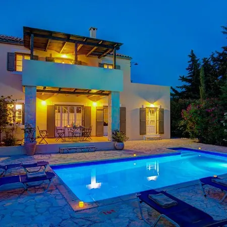 Sleeps 6 Pool Air Con Wifi Вилла *