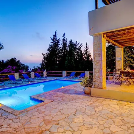 Вилла Sleeps 6 Pool Air Con Wifi *