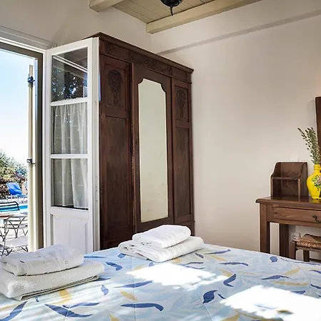 Вилла Sleeps 6 Pool Air Con Wifi