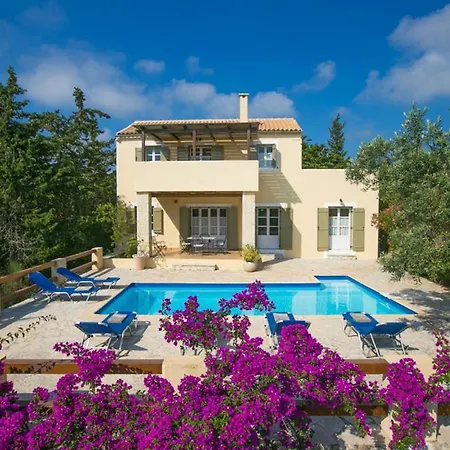 Вилла Sleeps 6 Pool Air Con Wifi *