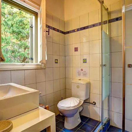 Вилла Sleeps 6 Pool Air Con Wifi Khalikeri