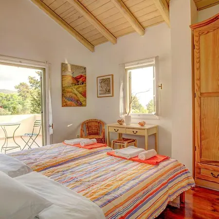 Вилла Sleeps 6 Pool Air Con Wifi *