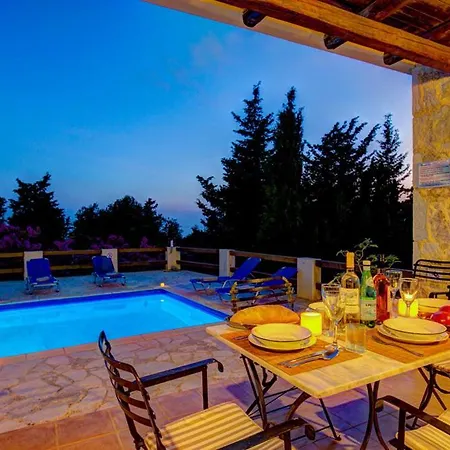 Sleeps 6 Pool Air Con Wifi Вилла