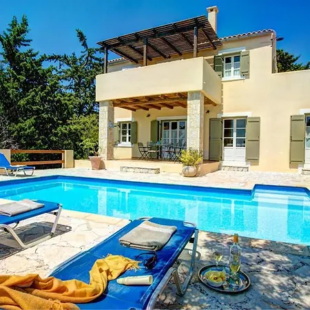 Вилла Sleeps 6 Pool Air Con Wifi Khalikeri