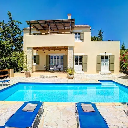 Sleeps 6 Pool Air Con Wifi Вилла